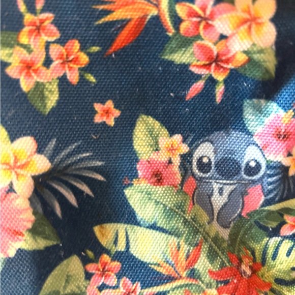 Disney Loungefly Stitch Tropical Floral Crossbody Bag - Picture 4 of 10
